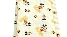 Lenjerie de pat 3 piese cu cearceaf plapumioara si pernuta slim 140x70 cm Croitoria Noastra Mickey pe galben