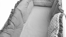 Lenjerie patut 120x60 cm cu 6 aparatori pufoase, cearsaf si paturica Zig zag buline gri