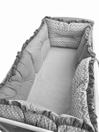 Lenjerie patut 120x60 cm cu 6 aparatori pufoase, cearsaf si paturica Zig zag buline gri - 1