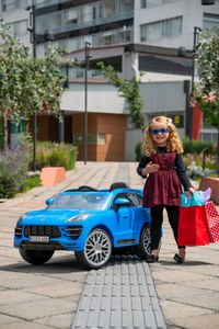 Masina electrica pentru copii Porche Macan Turbo 70W albastra, deschidere usi, schimbator de viteze, unitate audio cu Mp3 si bluetooth, cu telecomanda - 5