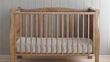 Patut din lemn masiv transformabil pentru bebe si junior Noble Vintage 140 x 70 cm