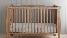 Patut din lemn masiv transformabil pentru bebe si junior Noble Vintage 140 x 70 cm