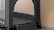 Patut pliabil pentru copii Caretero Basic Graphite cu un nivel,fereastra acces cu fermoar, saltea pliabila 120x690 cm si geanta transport incluse, greutate admisa 15 kg, dimensiune 125x66x75.5 cm