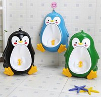 Pisoar pentru baieti Little Mom, sigur si rezistent, cu montare versatila prin ventuze de perete, sau agatare, dimensiune 26 x 37cm, Cute Penguin Black - 4