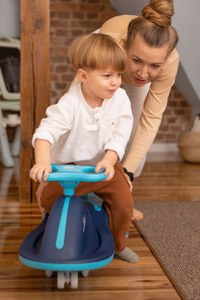 PlasmaCar copii fara pedale Toyz Fiesta Navy Ride-On gravitationala cu muzica si roti din cauciuc luminoase, scaun ergonomic si spatios, greutate maxima admisa 100 kg - 5