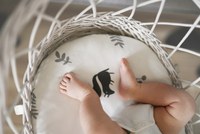 Set 2 cearsafuri cu elastic pentru landoucosulet bebe BloomPuncte Sleepee - 4