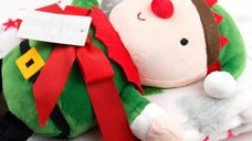 Set cadou Craciun cu paturica din fleece si jucarie de plus Elf
