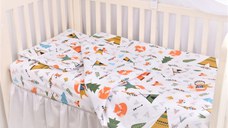 Set complet 7 piese lenjerie si aparatori patut 120x60 cm din bumbac model animalute
