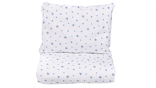 Set complet 7 piese lenjerie si aparatori patut 120x60 cm din bumbac model stelute mici bleu