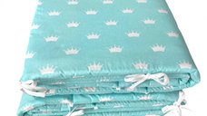 Set de aparatori pufoase h35 pat 140x70 cm DeLuxe Coronite albe pe vernil