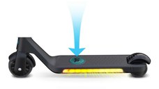 Trotineta electrica GentleKids verde, cu lumini LED, ghidon reglabil, putere 80w, greutate suportata 50 kg, viteza maxima 5-8 kmh, varsta 3 ani+