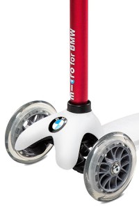 Trotineta Micro X BMW Kids WhiteRaspberry cu ghidon reglabil, roti din silicon, greutate 1.99 kg, sustine 50 kg - 6