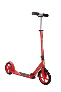 Trotineta pliabila Ferrari Junior Rosu cu roti 200 mm, cadru din aluminiu, cric, greutate admisa 100 kg - 1