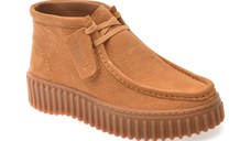 Ghete CLARKS maro, TORHILL MOSS, din nabuc