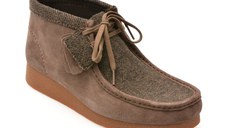 Ghete CLARKS maro, WALLABEE EVO BT, din piele intoarsa