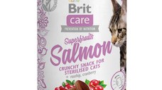 BRIT Care Snack Superfruits, Somon și Măceșe, recompense fără cereale pisici sterilizate, 100g