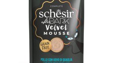 SCHESIR After Dark Velvet Mousse, Pui și Ou de Prepeliță, plic hrană umedă fără cereale pisici, (mousse), 80g