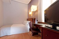 Tryp Madrid Cibeles Hotel 4* by Perfect Tour - 13