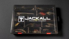 Cutie pentru Naluci Jackall 2800D Tackle M, Culoare Clear Black, 27.5x18.5x3.9cm