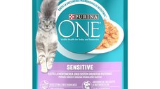 Purina ONE Sensitive hrana umeda pentru pisici, mini fileuri cu pui si morcov in sos, 85 g