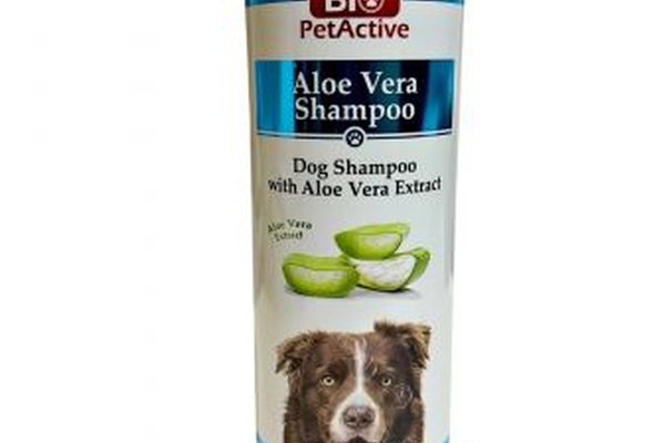 Sampon pentru caini, Bio PetActive Aloe Vera Shampoo Dogs, 400 ml