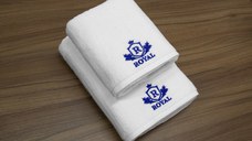 Set 2 Prosoape baie Brodate Alb cu broderie Albastru, Royal Home, bumbac 100%