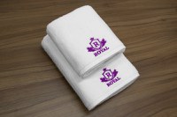 Set 2 Prosoape baie Brodate Alb cu broderie Mov, Royal Home, bumbac 100% - 1