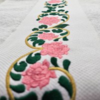 Set LUX Lenjerie Saten + Set Prosoape Brodate Model floral - 2
