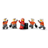 Lego City - Boxa si mecanici F1 cu masina Ferrari (60443) - 5