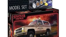 Set de Constructie Revell Stranger Things - Chevrolet K5 Blazer
