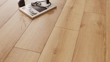 Parchet laminat Platinum Natural Oak  10 mm  clasa 32  AC4