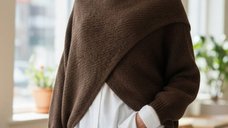 Pulover poncho asimetric din lana, maro cu maneci fluture
