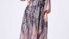 Rochie eleganta cu imprimeu negru-aramiu si bust petrecut