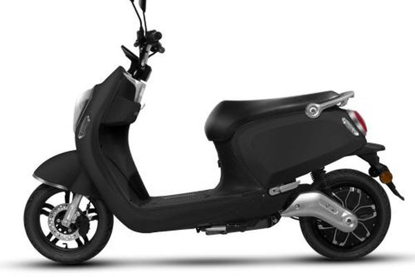 Scuter electric SUNRA Crystal 2, Putere motor  3000W, Viteza maxima 45 km/h, Autonomie 60km, Roti 12inch (Negru)