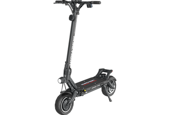 Trotineta electrica Dualtron Victor Limited EY4, Viteza mxima 85 Km/h, Autonomie 110 Km, Putere motor  2 x 1300W, Roti pneumatice 10inch, baterie 60V/35Ah Samsung, display EY4 (Negru)