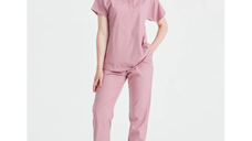 Costum medical roz pudra unisex, Model Activity - XL