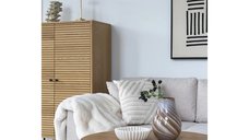 Vaza decorativa maro 16x16x23 cm - Accesoriu elegant pentru interior