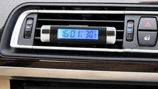 Ceas digital iluminat cu termometru pentru autovehicul