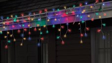 Instalatie LED pentru Exterior 5,5m x 0,7m cu Franjuri Inegali si 120 LED-uri Flash