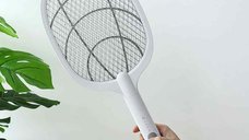 Paleta electrica anti insecte cu reincarcare USB si suport