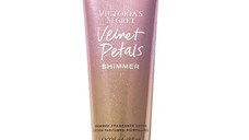 Lotiune de corp parfumata si stralucitoare, Victoria's Secret, Velvet Petals Shimmer, Blooms & Almond, 236 ml