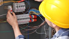 Mentenanță instalații electrice asociații de proprietari