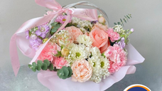 Aranjamente florale și surprize la domiciliu în București