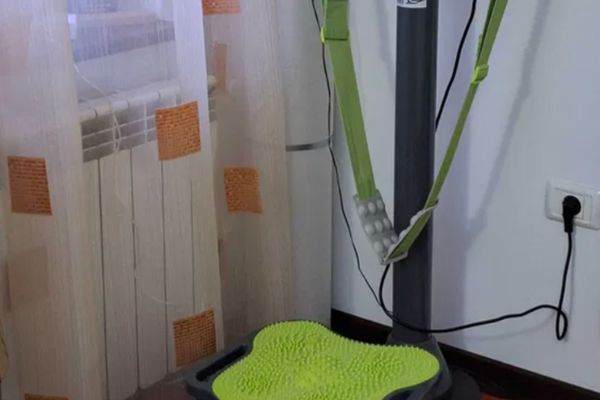 Aparat vibromasaj DHS 5301 pentru picioare si corp